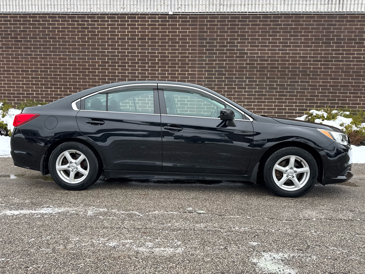 Subaru Legacy 4dr Sdn 2.5i Premium PZEV 2016