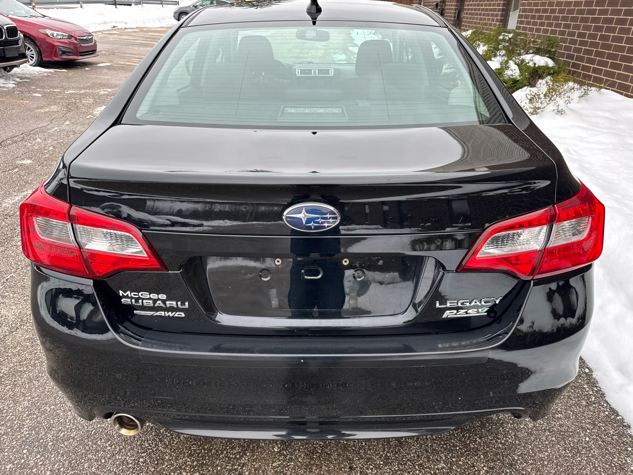 Subaru Legacy 4dr Sdn 2.5i Premium PZEV 2016