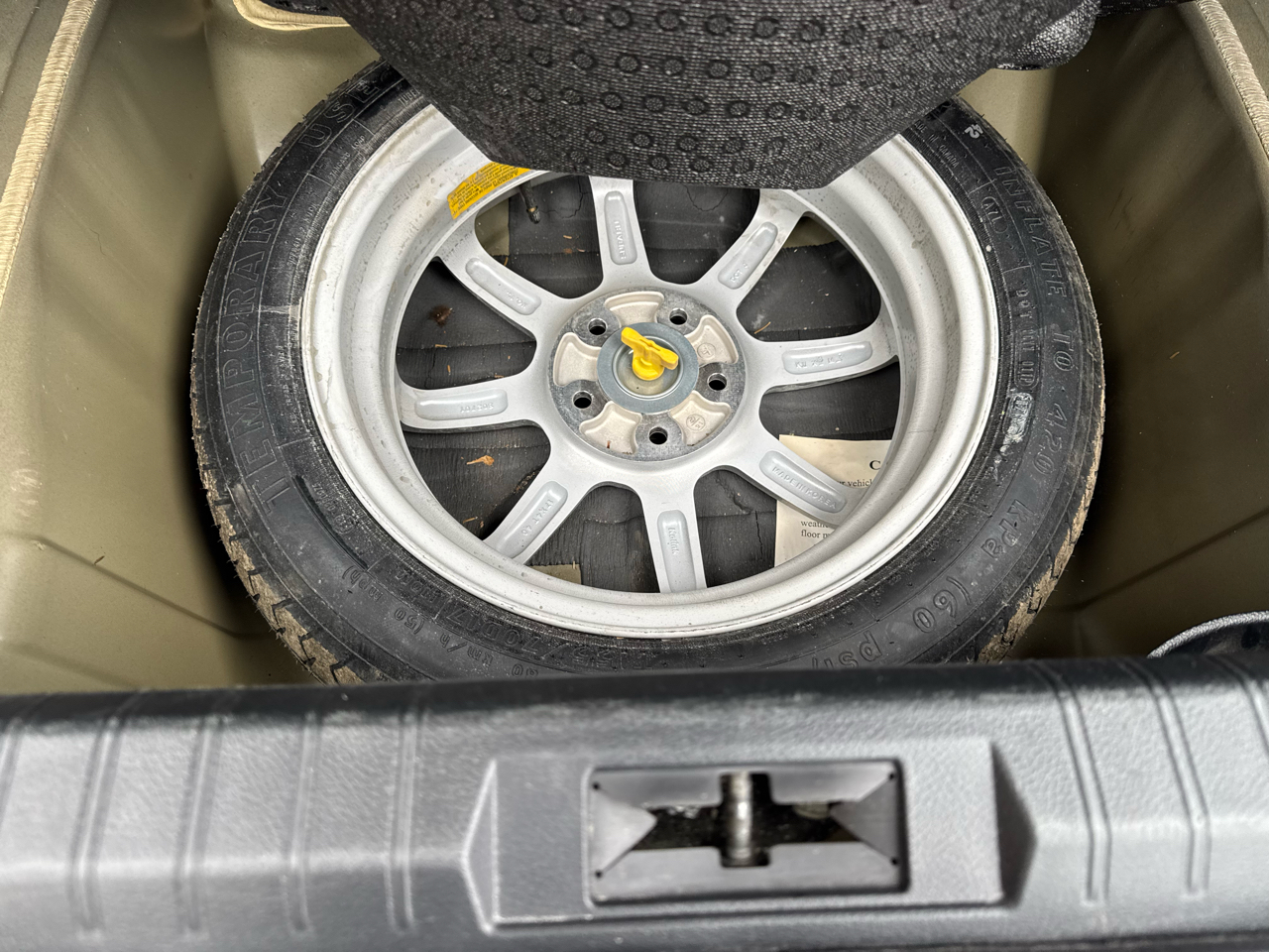 Subaru Legacy 4dr Sdn 2.5i Premium PZEV 2016