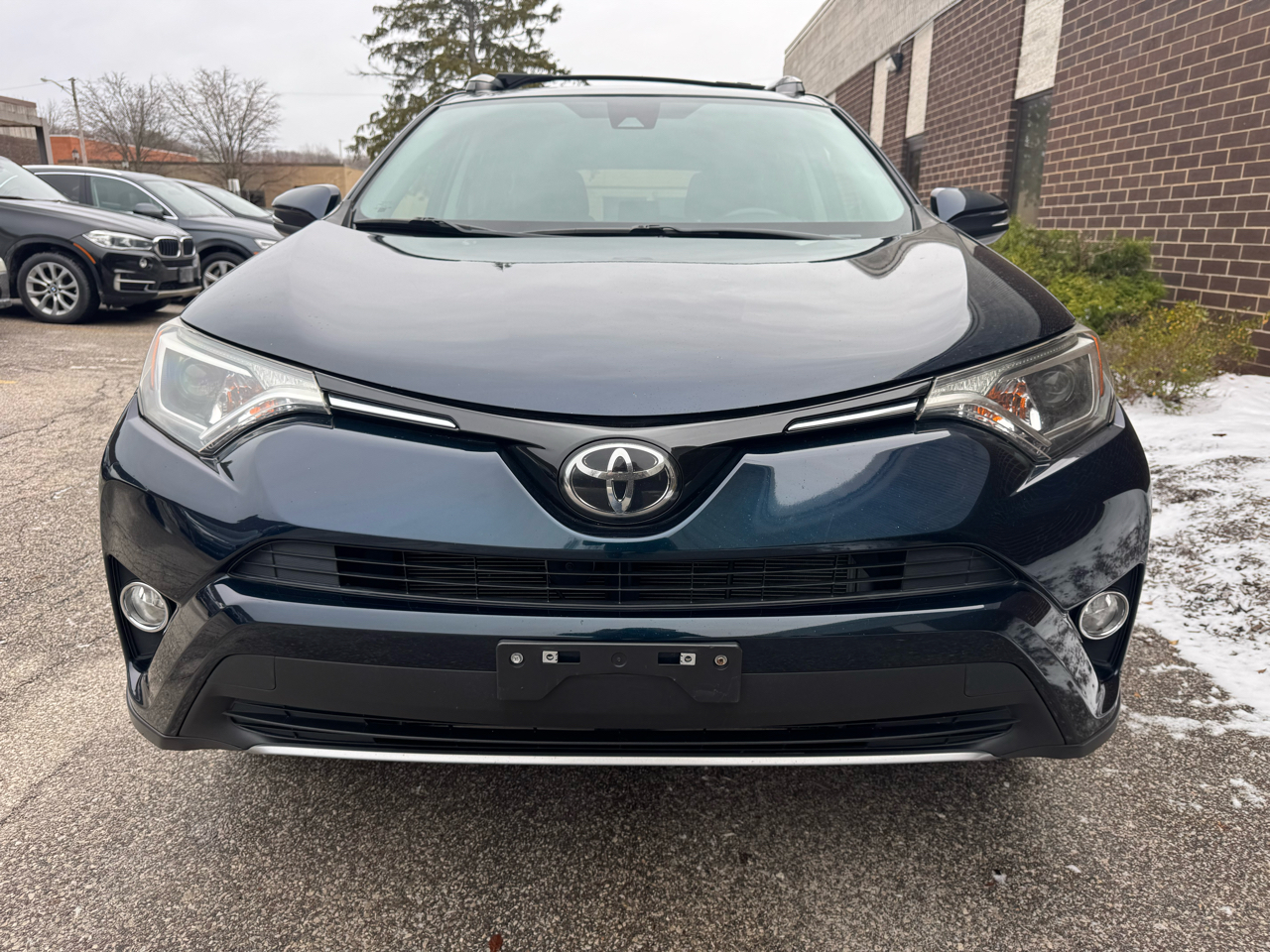Toyota RAV4 XLE AWD (Natl) 2018