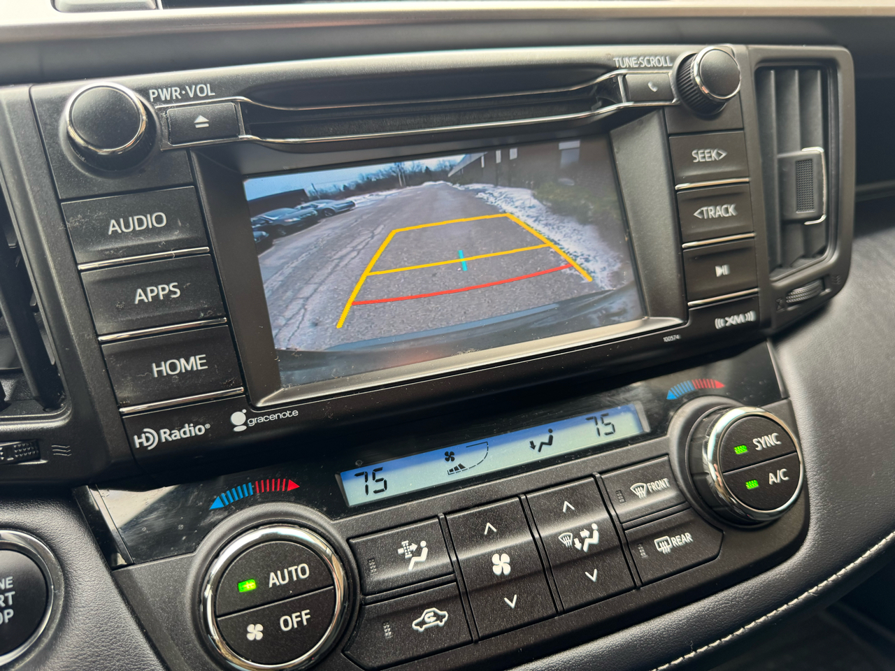 Toyota RAV4 XLE AWD (Natl) 2018