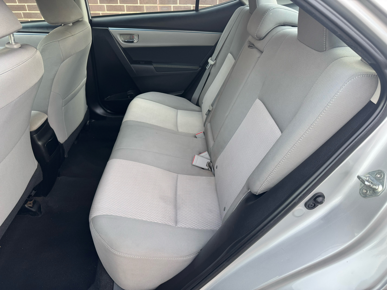 Toyota Corolla 4dr Sdn CVT LE Premium (Natl) 2015