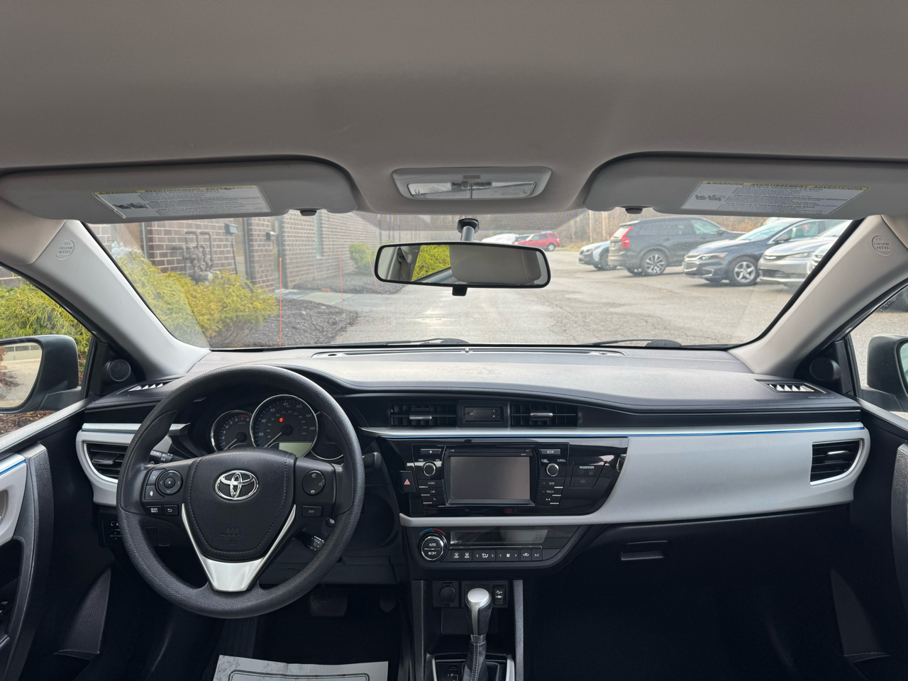 Toyota Corolla 4dr Sdn CVT LE Premium (Natl) 2015