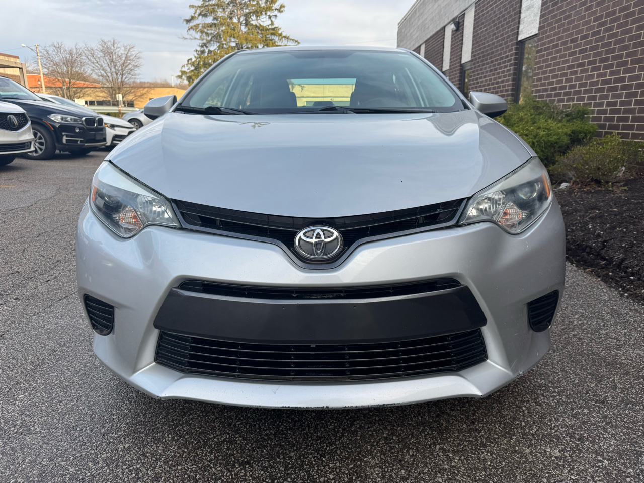 Toyota Corolla 4dr Sdn CVT LE Premium (Natl) 2015