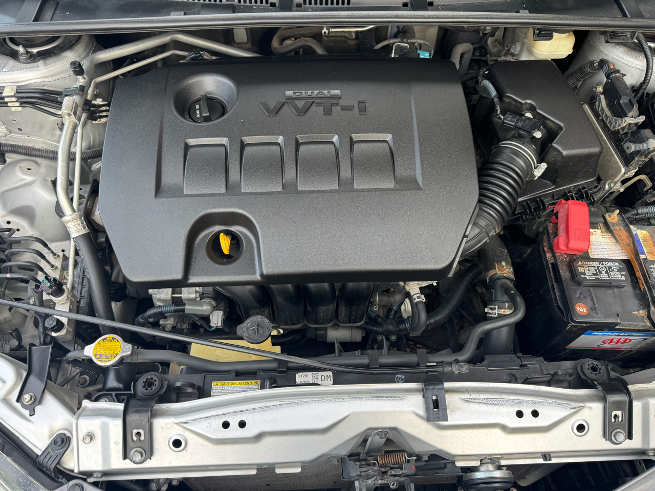 Toyota Corolla 4dr Sdn CVT LE Premium (Natl) 2015