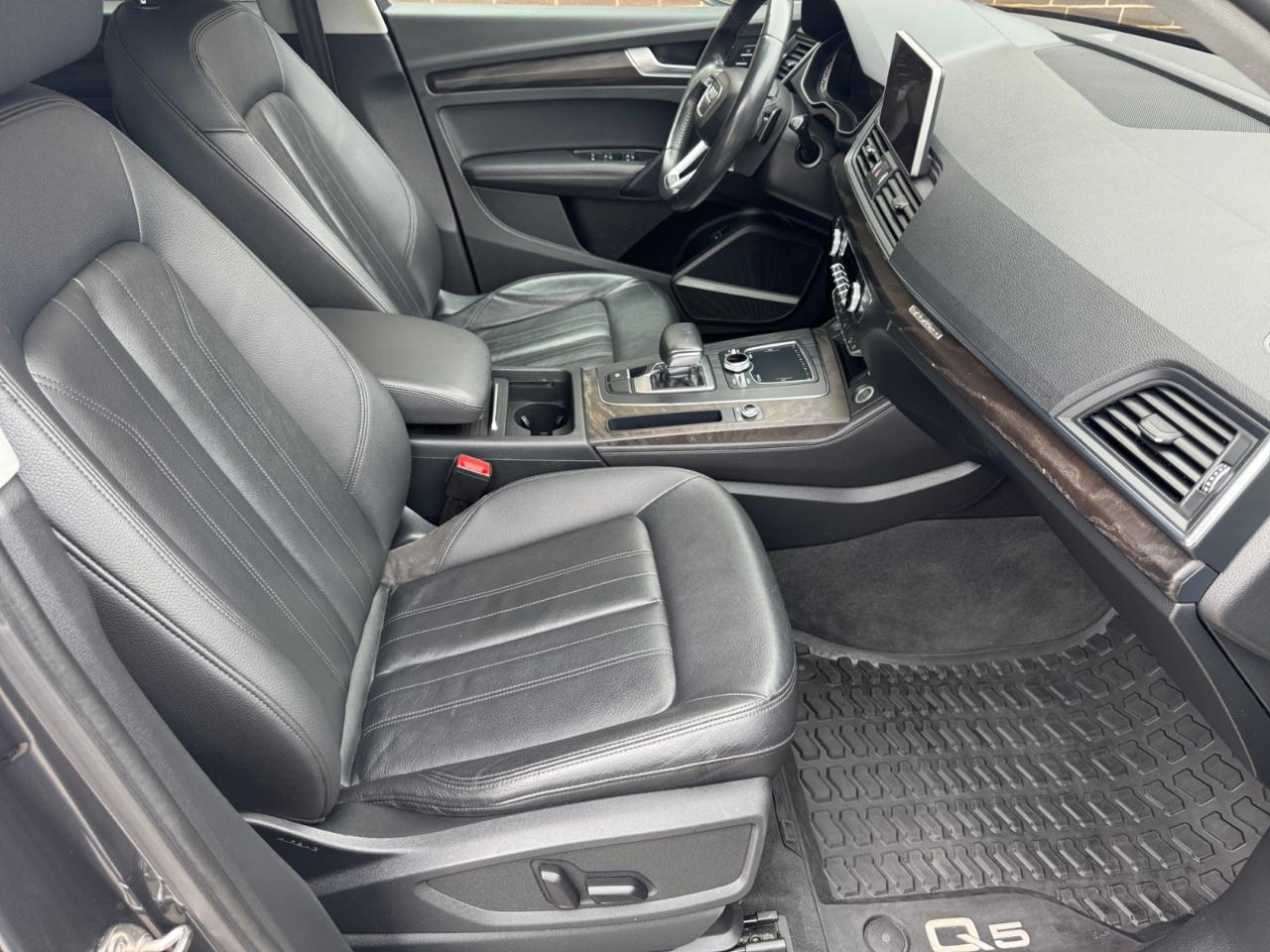 Audi Q5 Premium Plus 45 TFSI quattro 2020