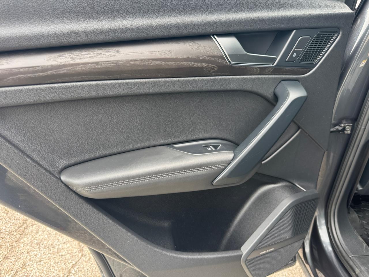 Audi Q5 Premium Plus 45 TFSI quattro 2020