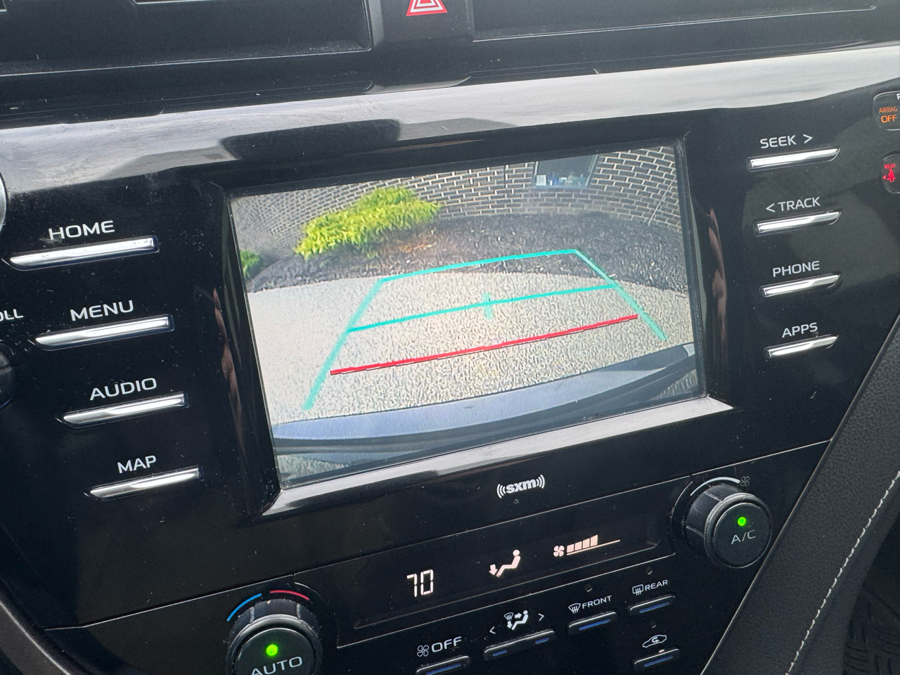 Toyota Camry SE Auto (Natl) 2020