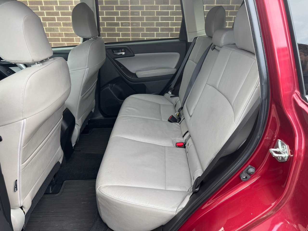 Subaru Forester 4dr Auto 2.5i Limited PZEV 2014