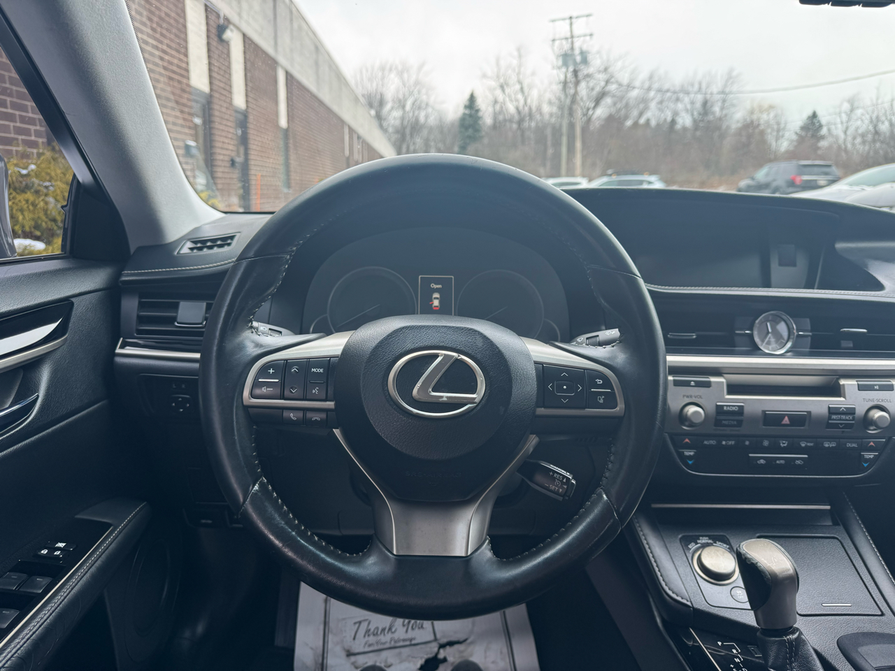 Lexus ES 350 4dr Sdn 2016