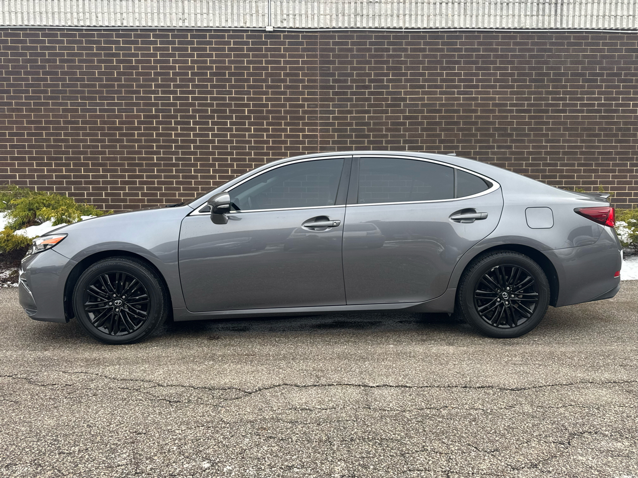 Lexus ES 350 4dr Sdn 2016