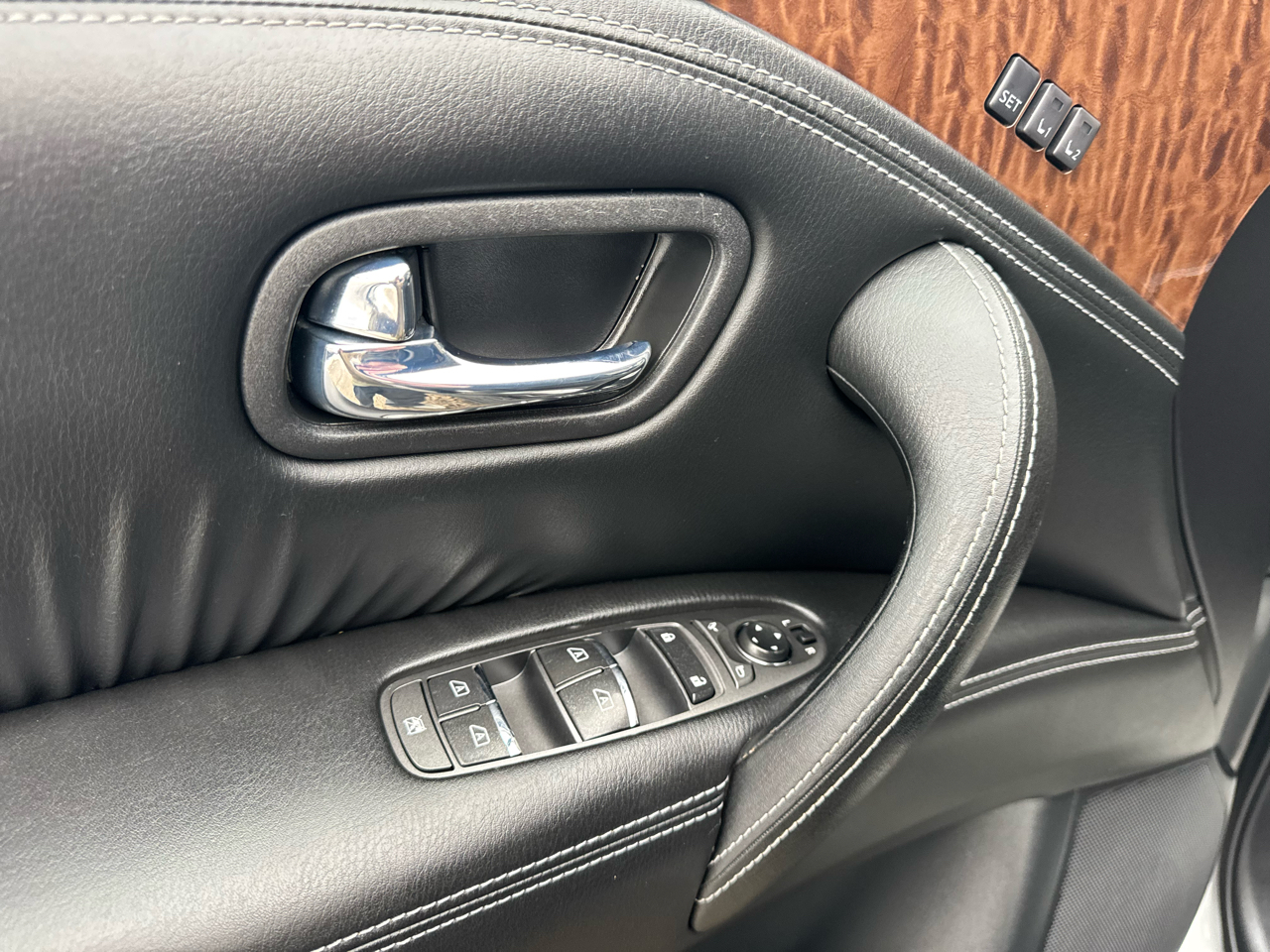 Nissan Armada 4x4 SL 2018