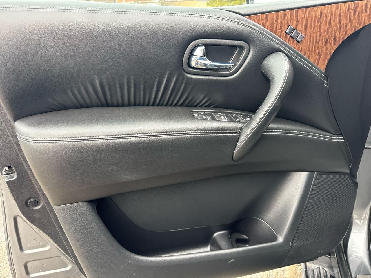 Nissan Armada 4x4 SL 2018