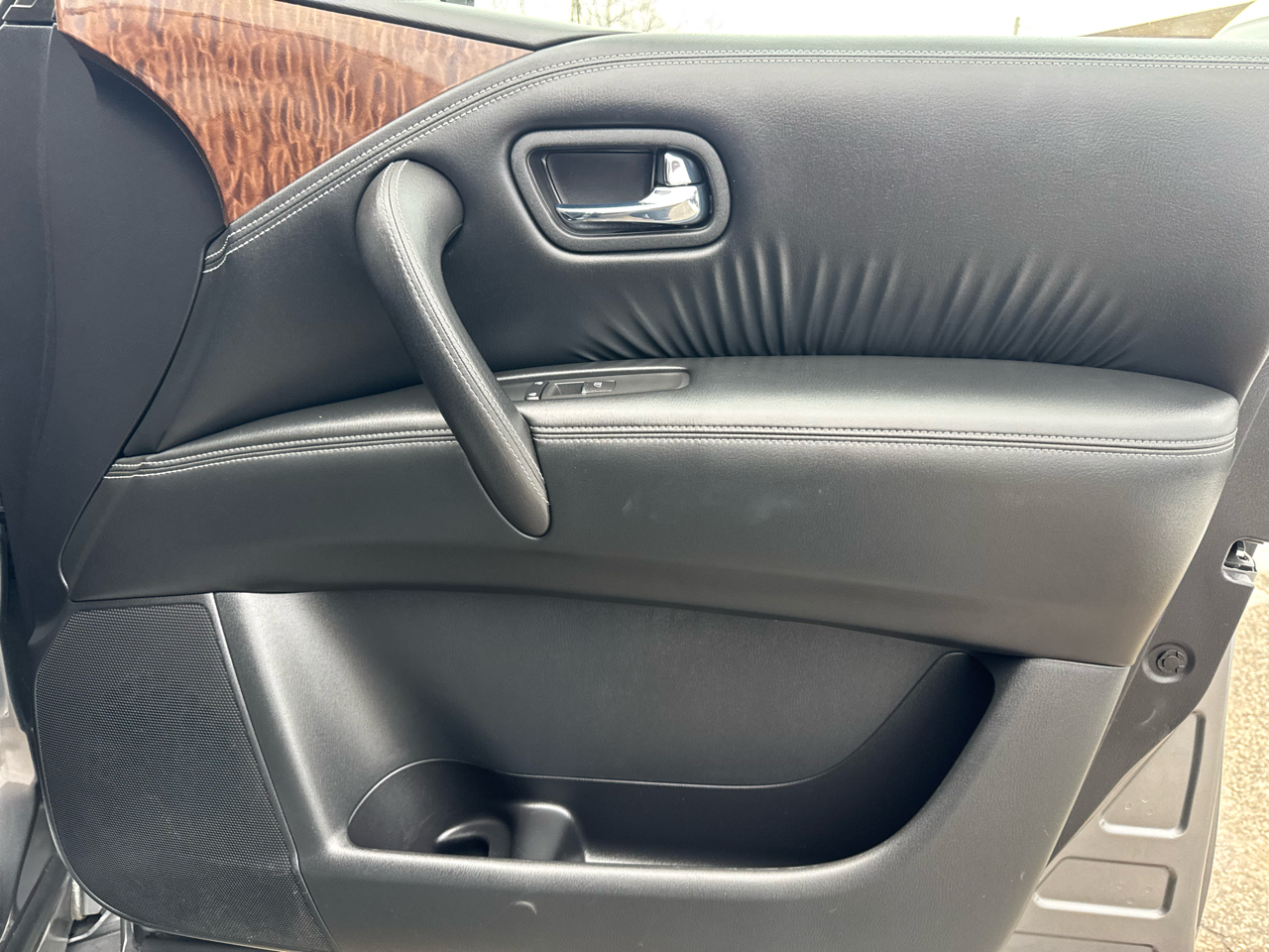 Nissan Armada 4x4 SL 2018