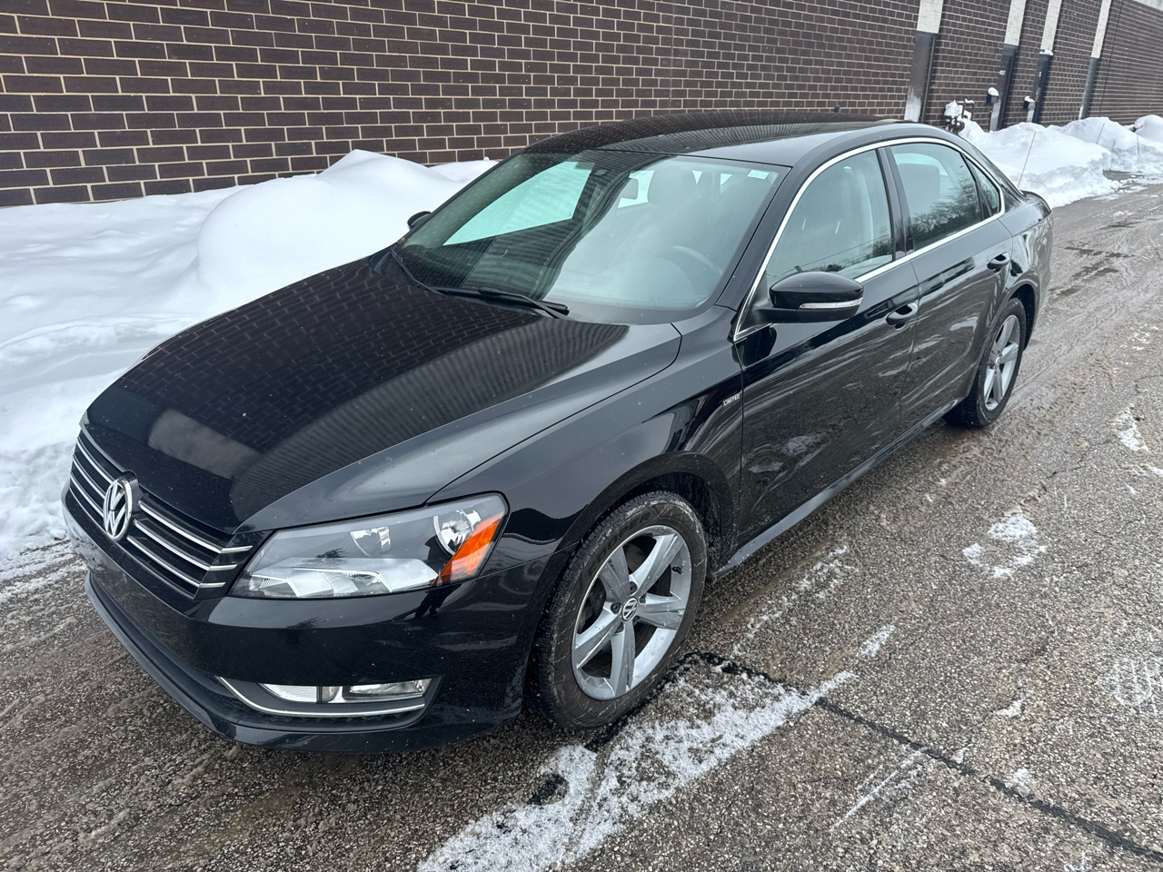 Volkswagen Passat 4dr Sdn 1.8T Auto Limited Edition PZEV 2015