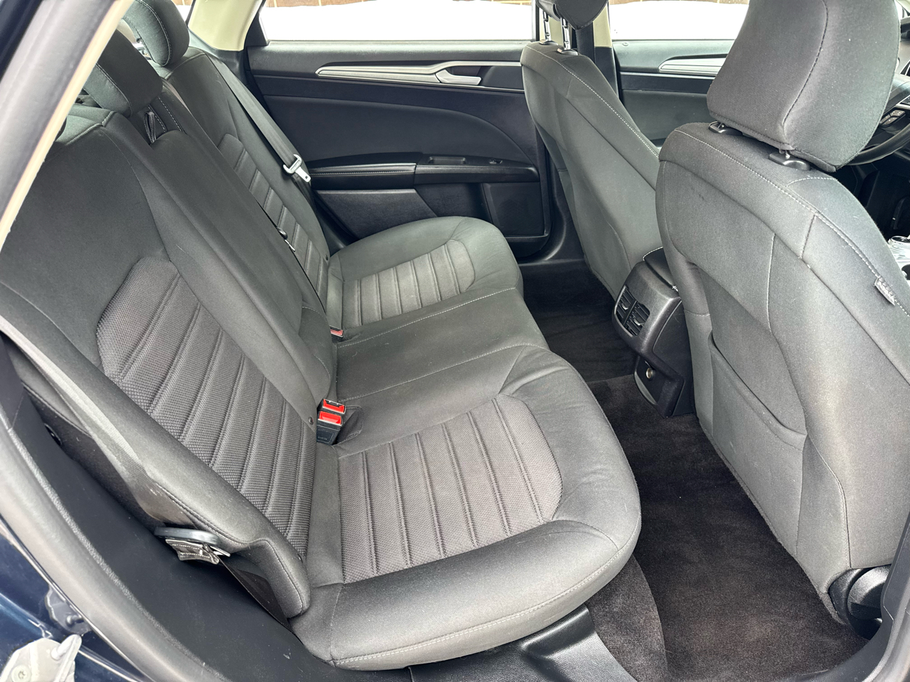 Ford Fusion Hybrid SE FWD 2020