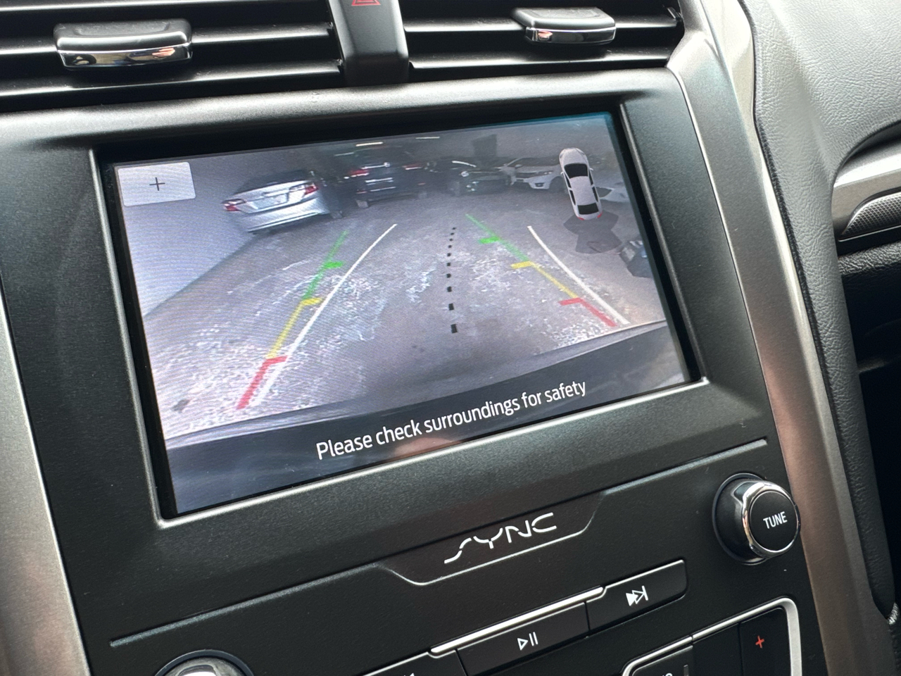 Ford Fusion Hybrid SE FWD 2020