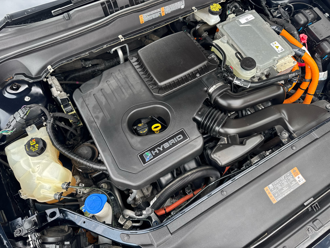 Ford Fusion Hybrid SE FWD 2020