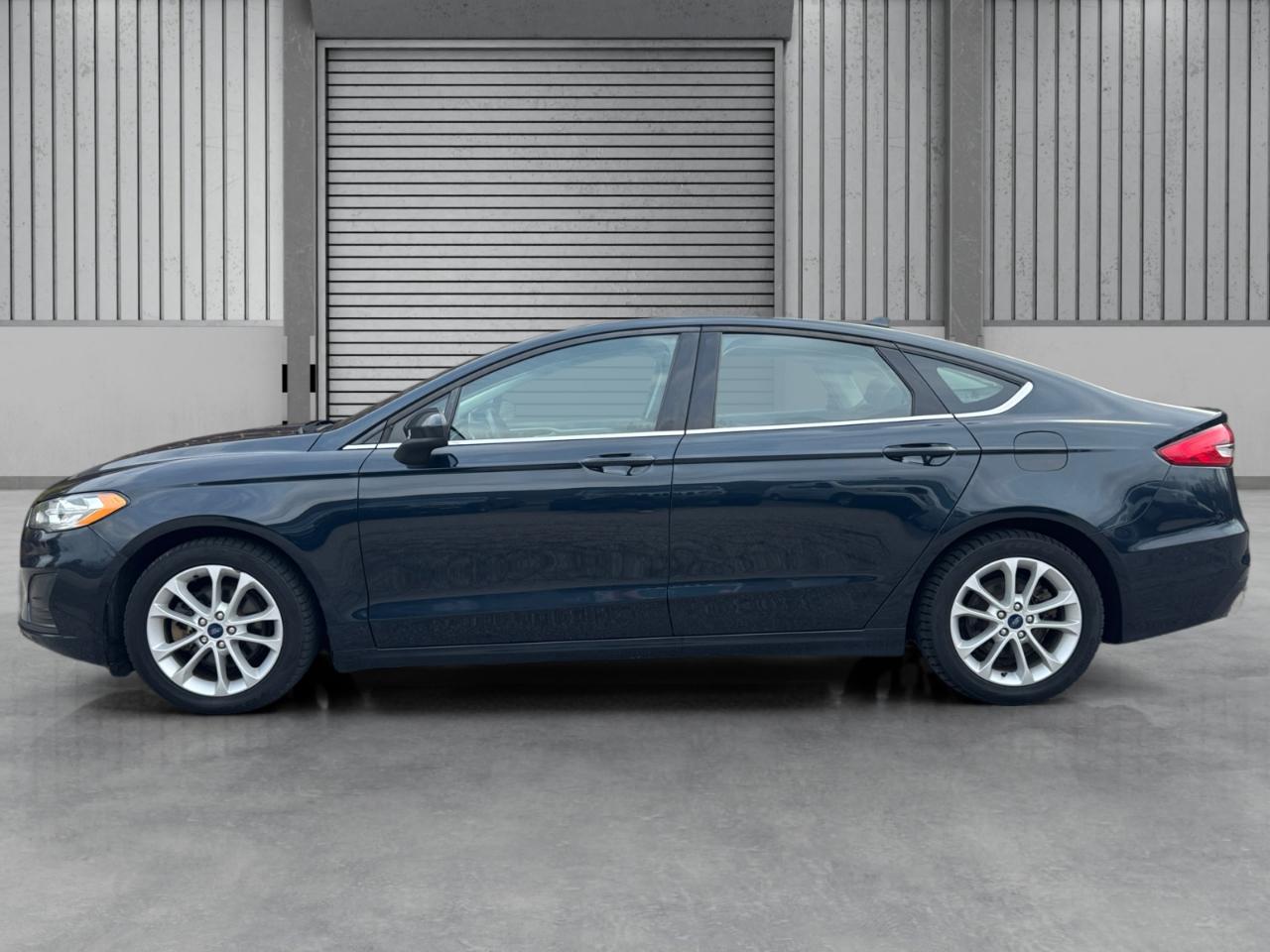 Ford Fusion Hybrid SE FWD 2020