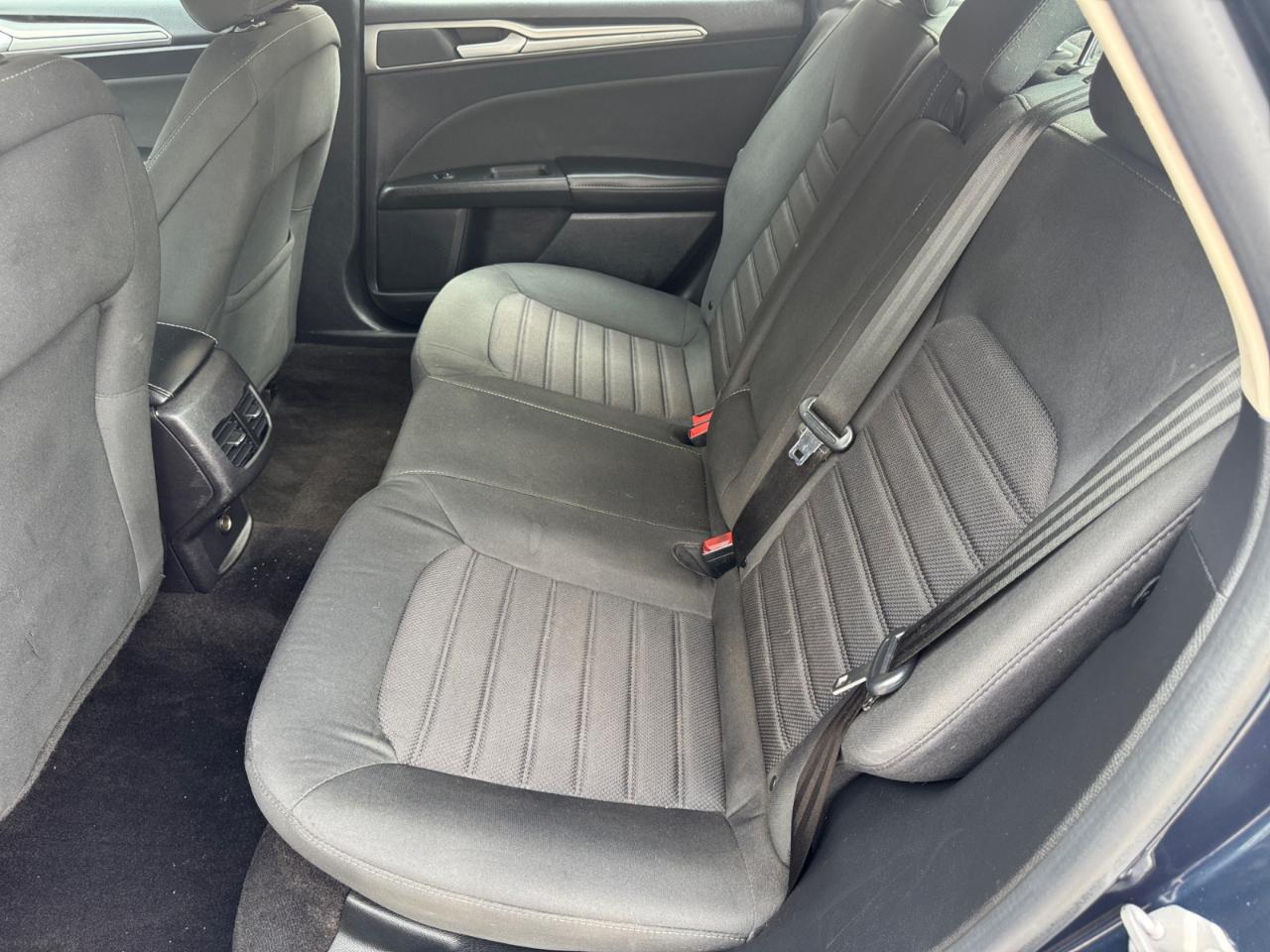 Ford Fusion Hybrid SE FWD 2020