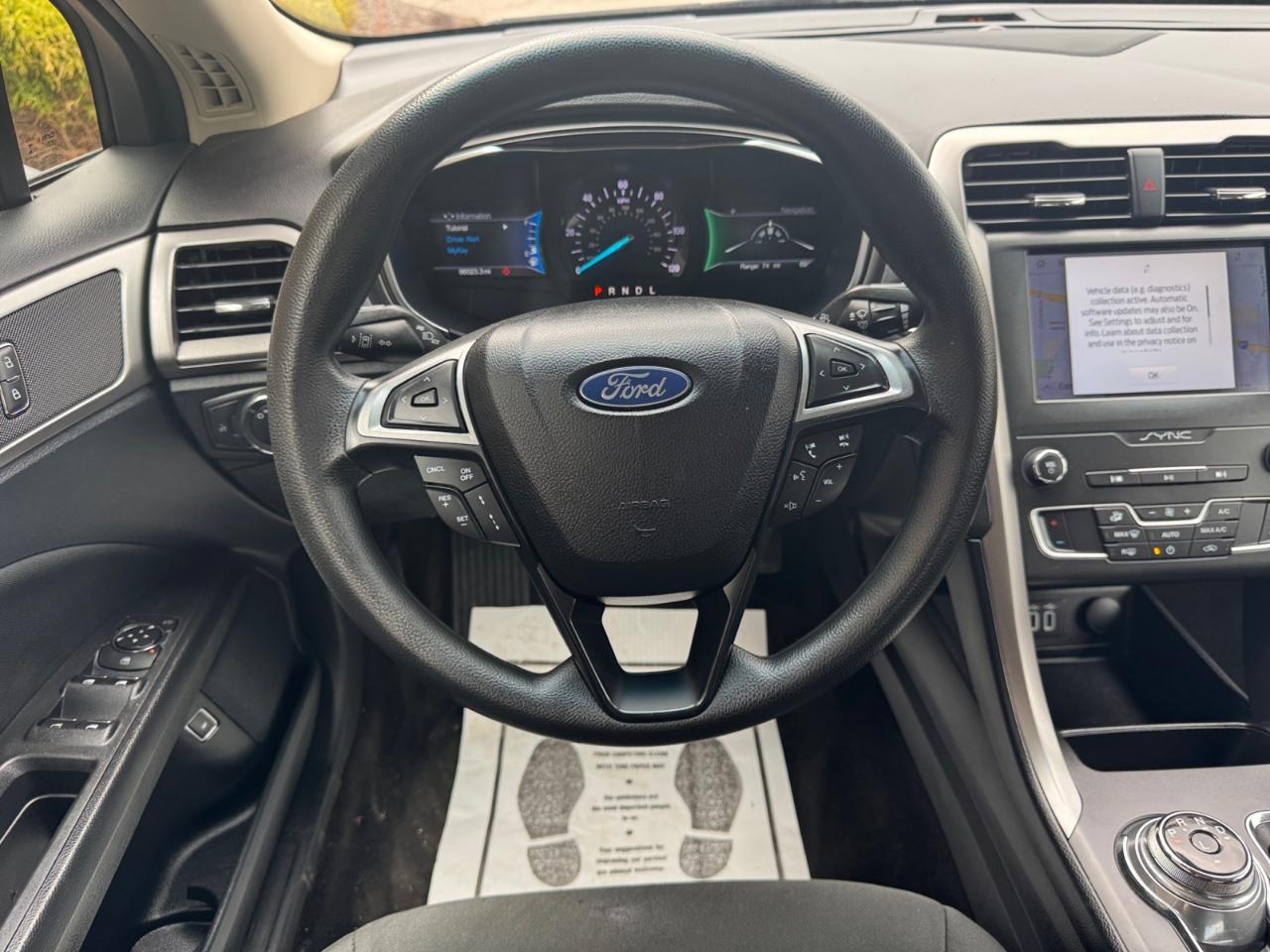 Ford Fusion Hybrid SE FWD 2020