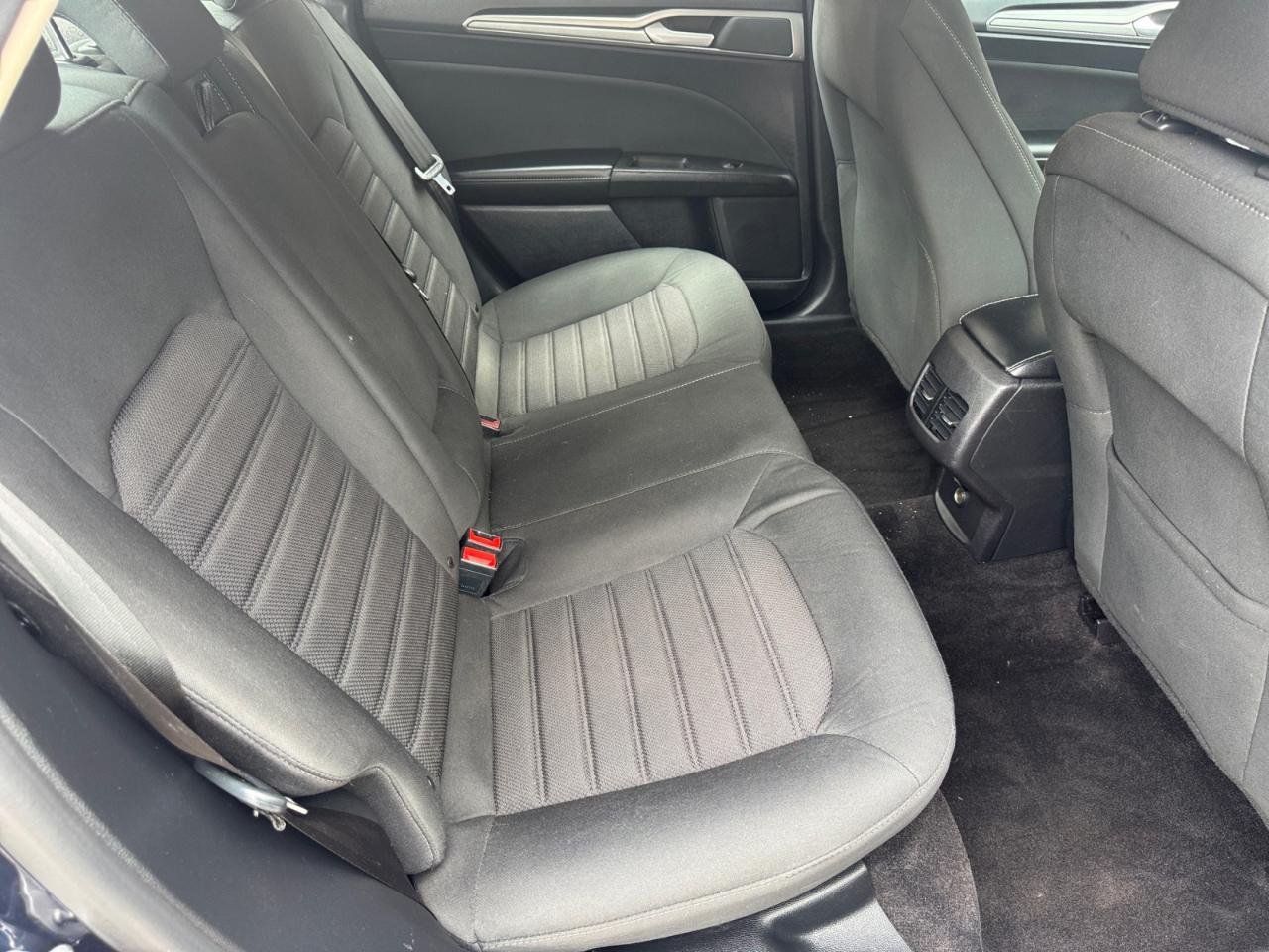 Ford Fusion Hybrid SE FWD 2020