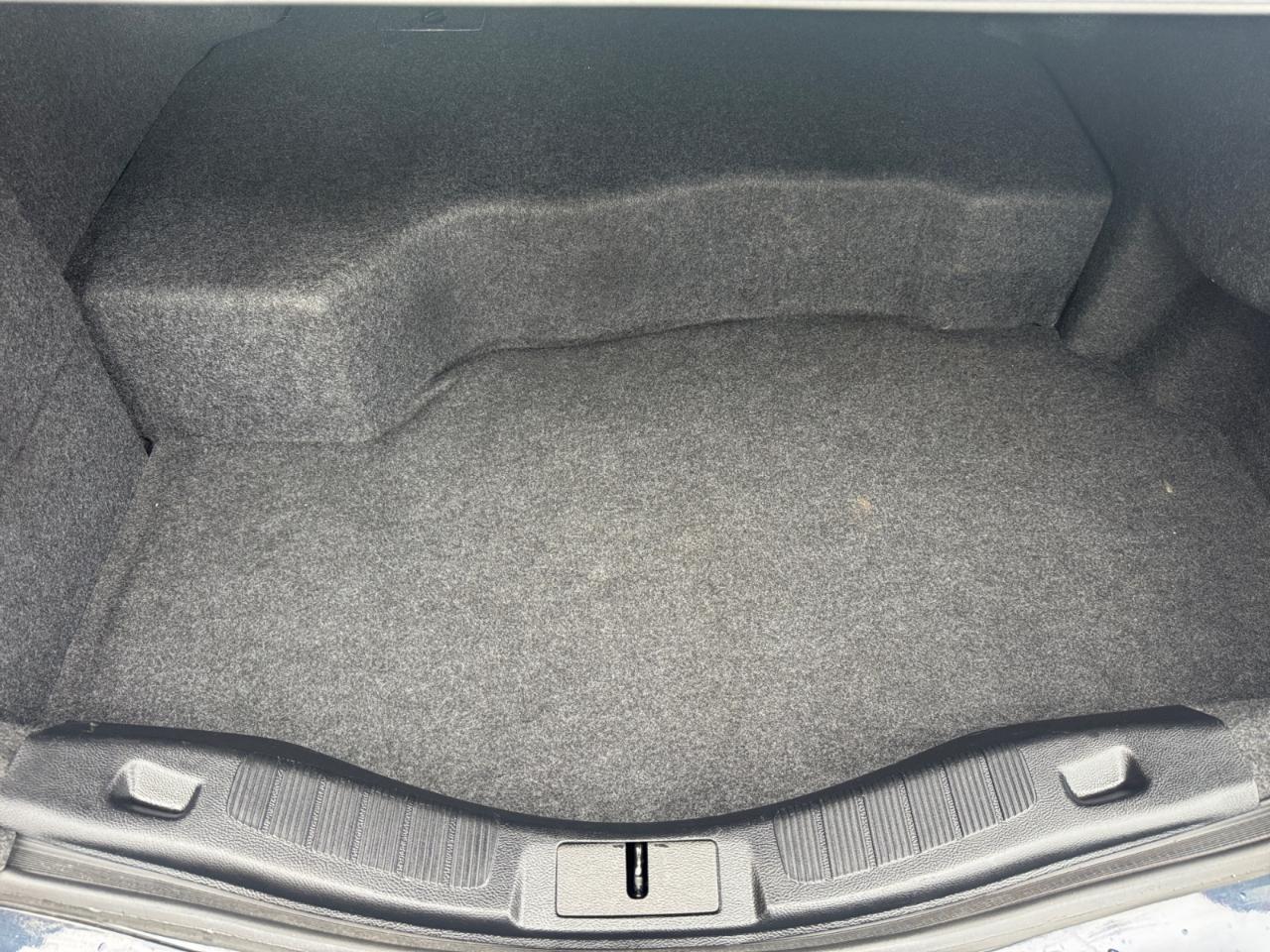 Ford Fusion Hybrid SE FWD 2020