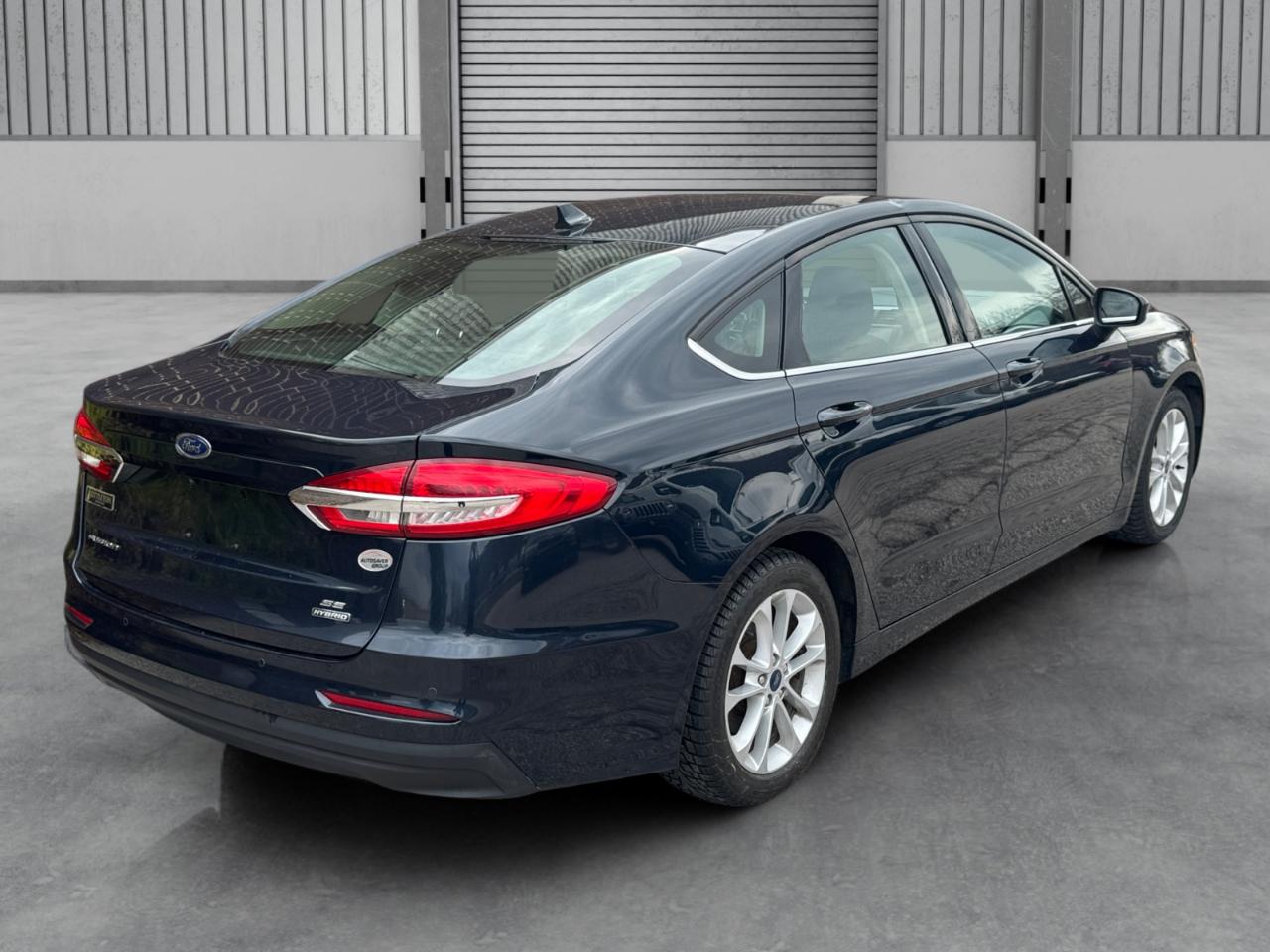 Ford Fusion Hybrid SE FWD 2020