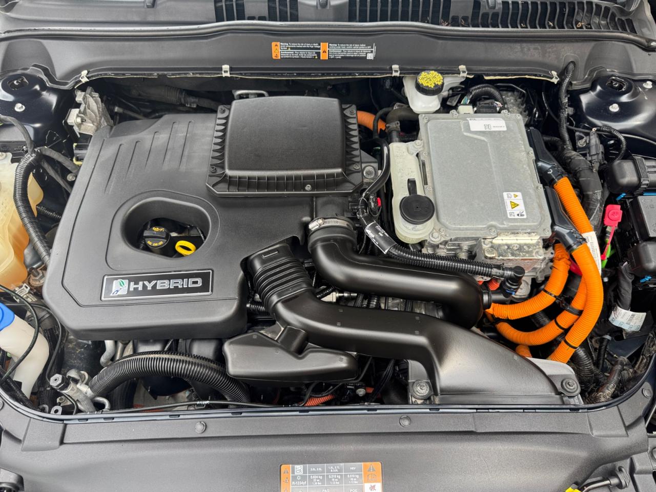 Ford Fusion Hybrid SE FWD 2020