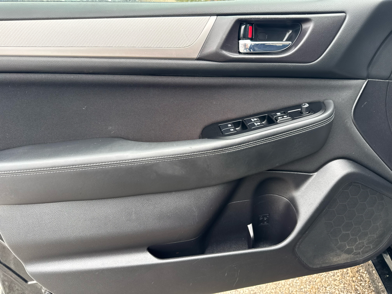 Subaru Legacy 4dr Sdn 2.5i Premium PZEV 2016