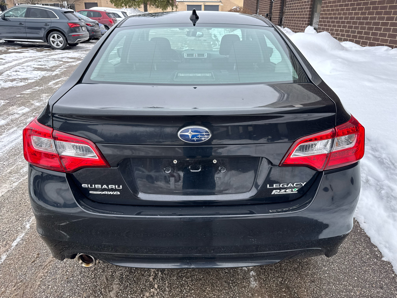 Subaru Legacy 4dr Sdn 2.5i Premium PZEV 2016