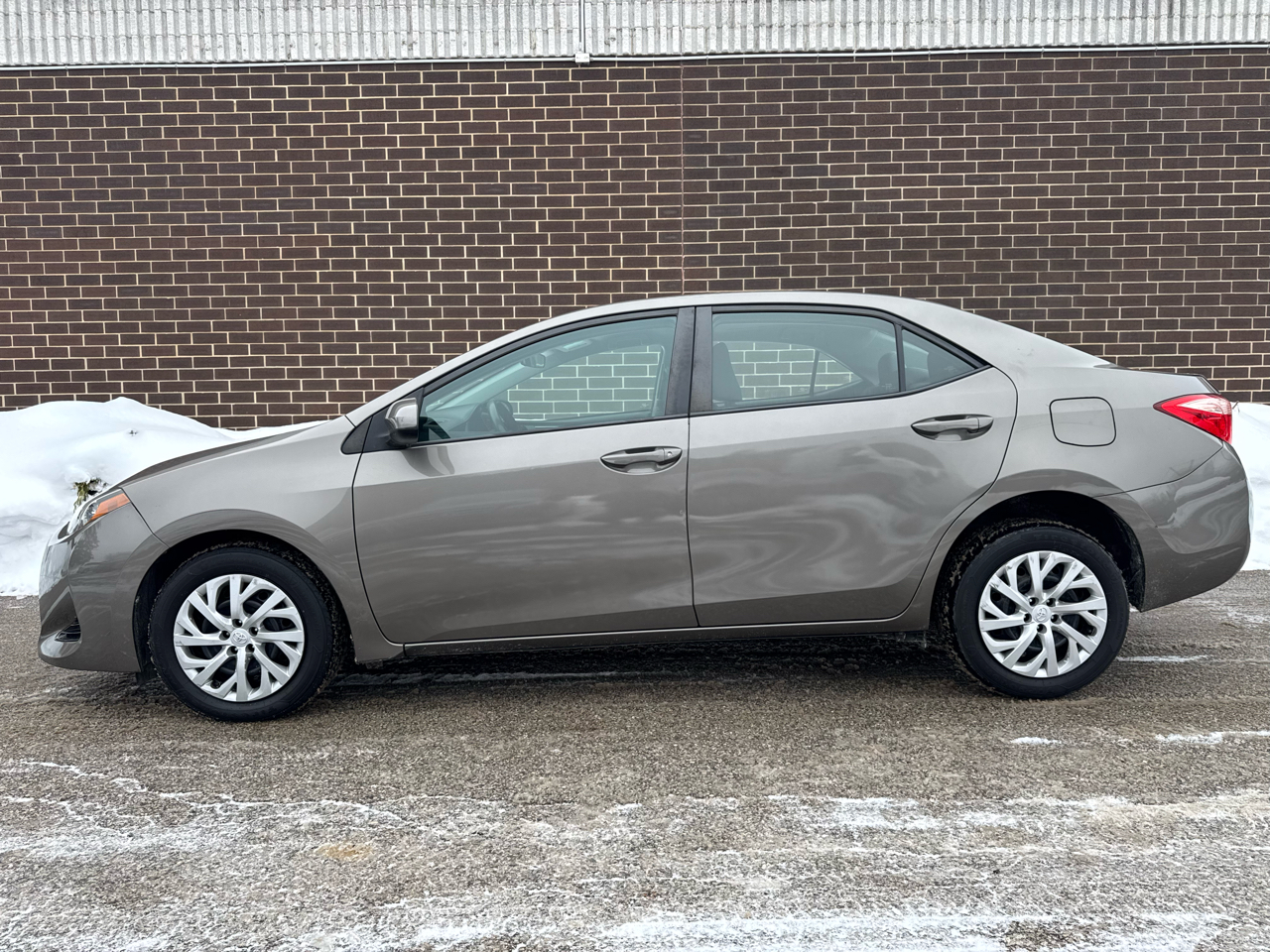 Toyota Corolla LE CVT (Natl) 2018