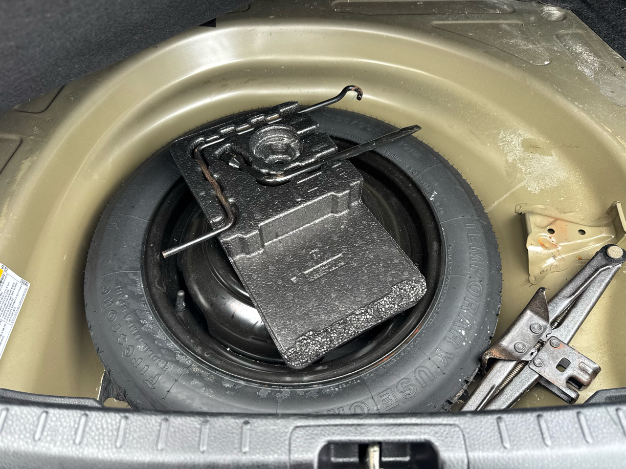 Toyota Corolla LE CVT (Natl) 2018