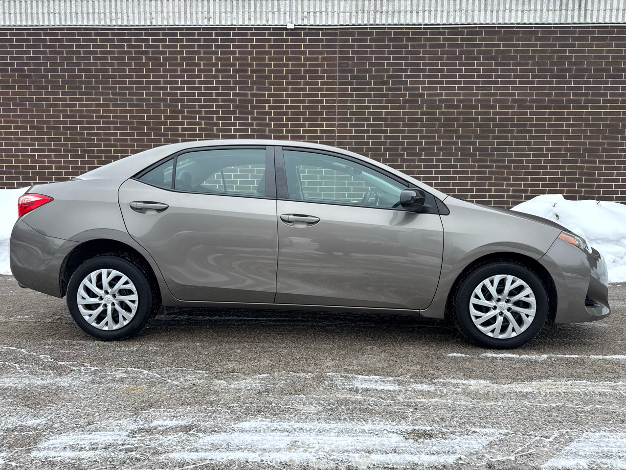 Toyota Corolla LE CVT (Natl) 2018