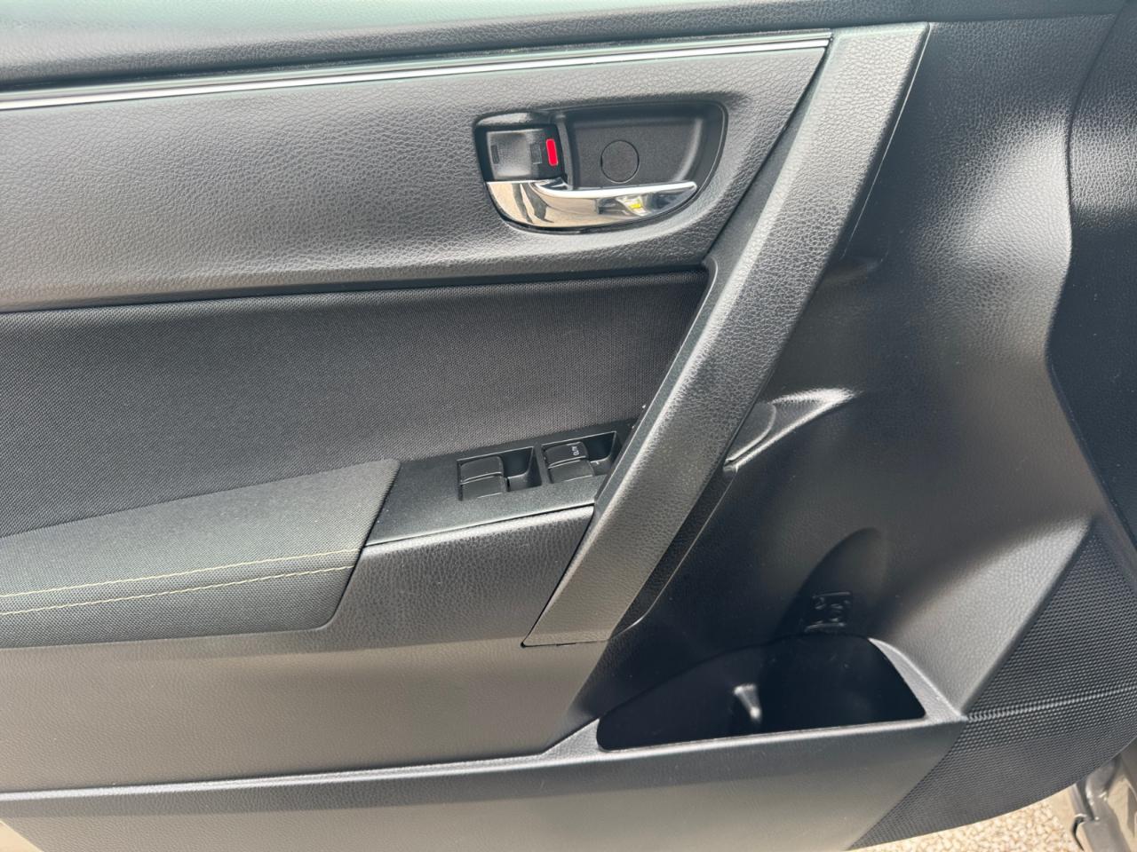 Toyota Corolla LE CVT (Natl) 2018