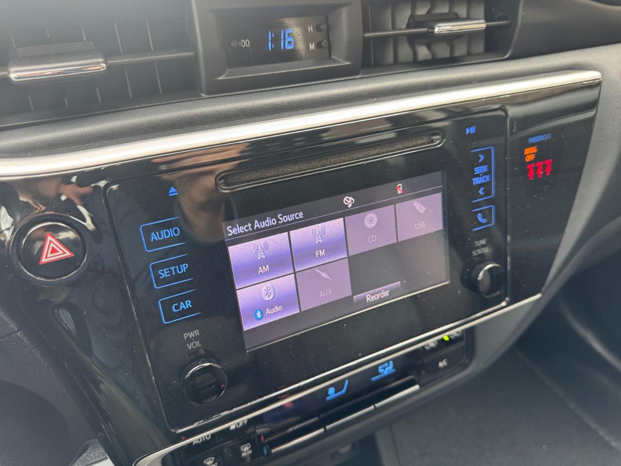 Toyota Corolla LE CVT (Natl) 2018