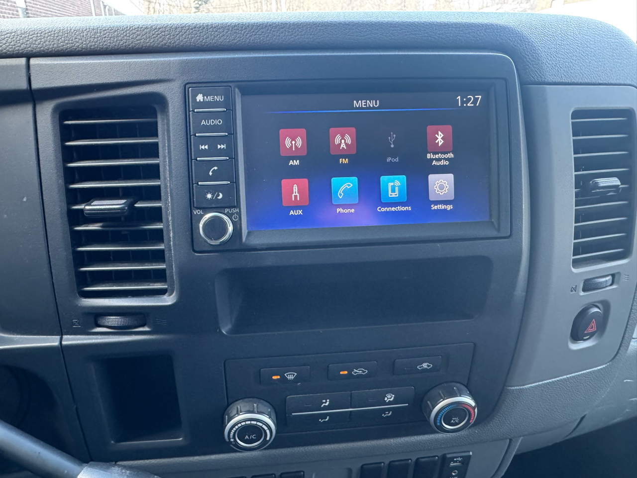 Nissan NV 2500 HD  2020