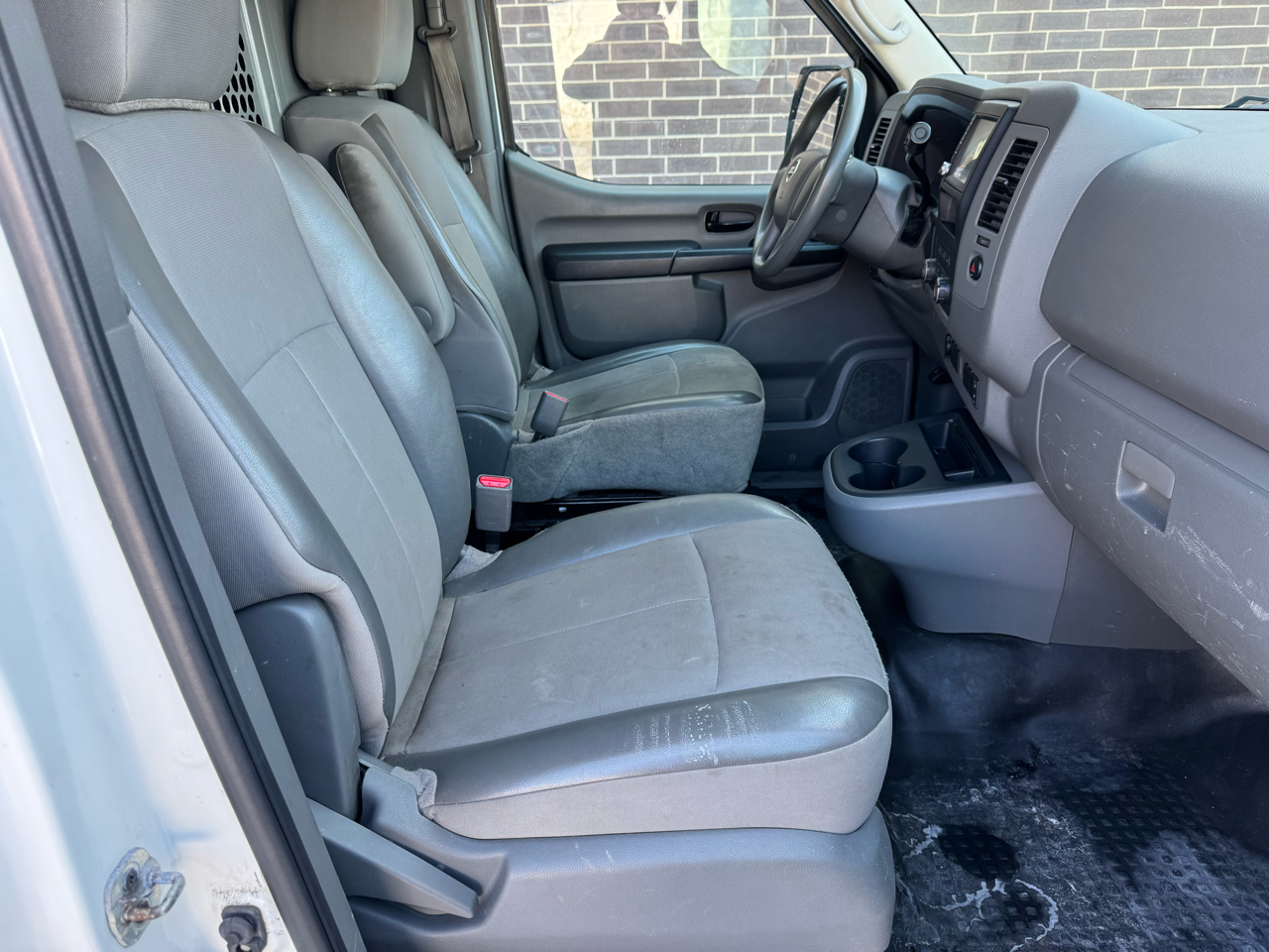 Nissan NV 2500 HD  2020