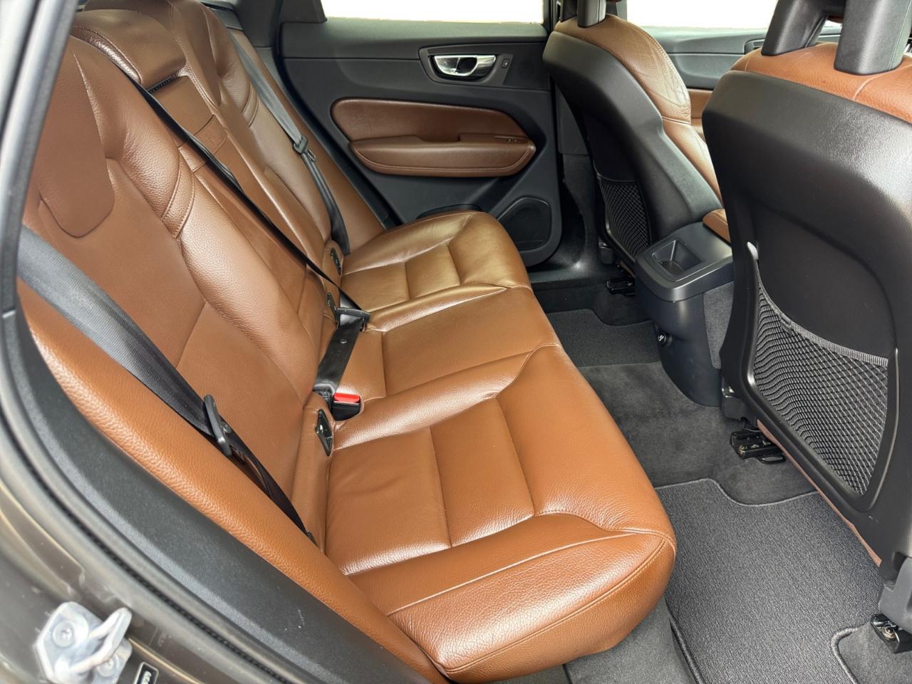 Volvo XC60 T6 AWD Momentum 2018