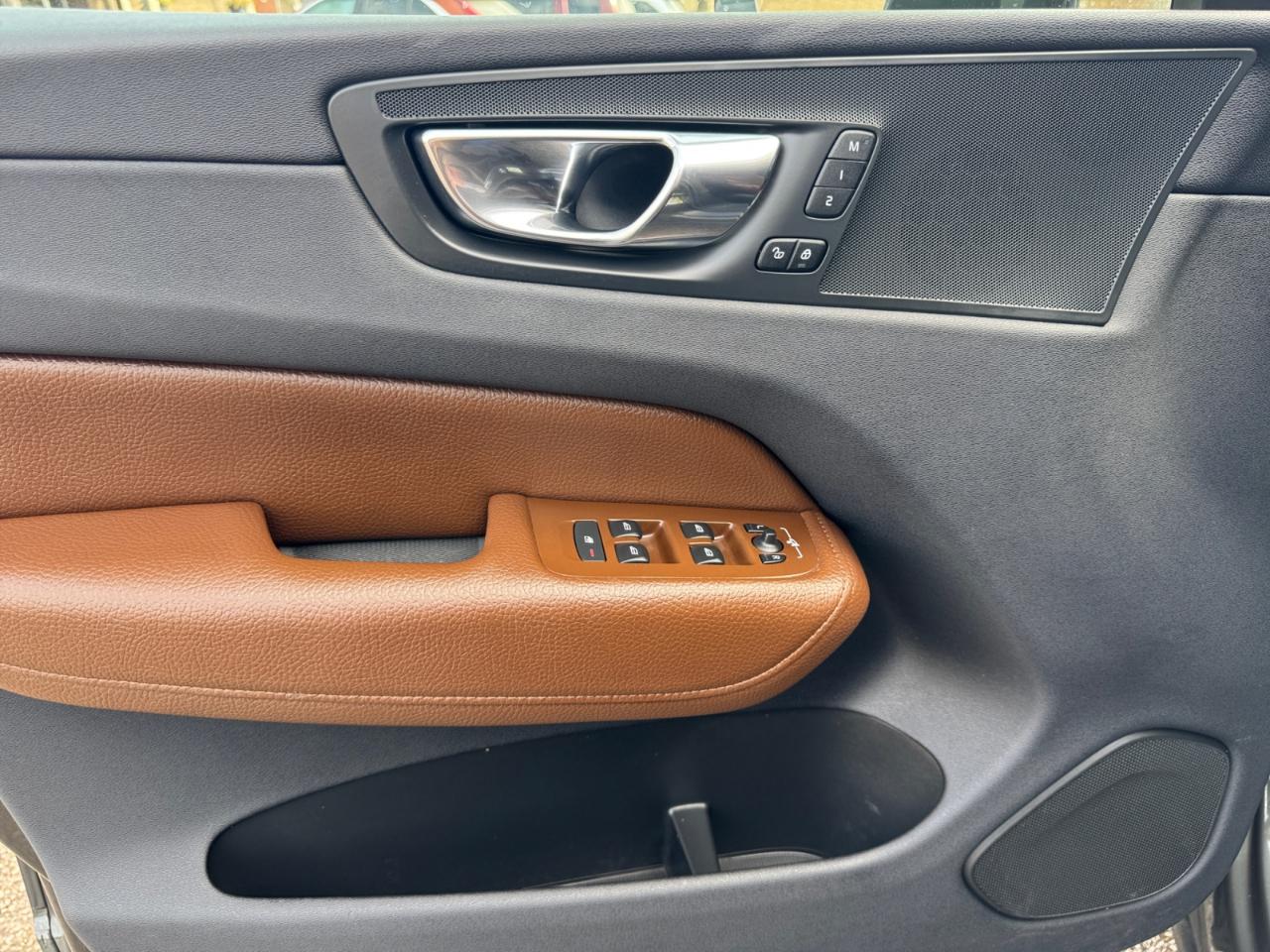 Volvo XC60 T6 AWD Momentum 2018