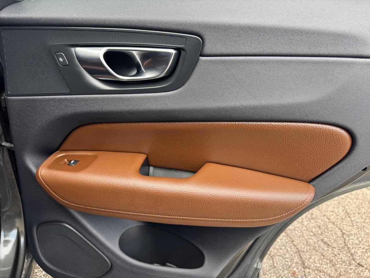 Volvo XC60 T6 AWD Momentum 2018