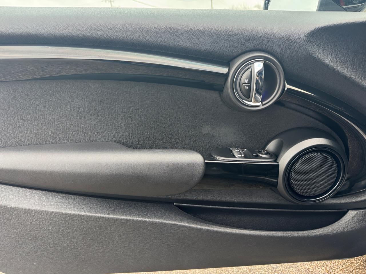 MINI Hardtop 2 Door Cooper FWD 2021