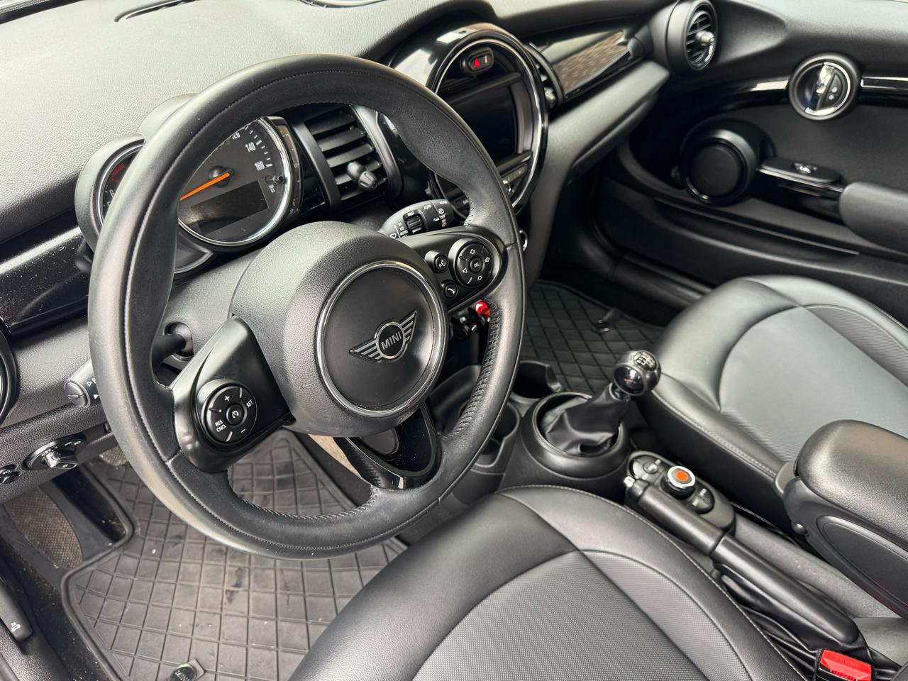 MINI Hardtop 2 Door Cooper FWD 2021