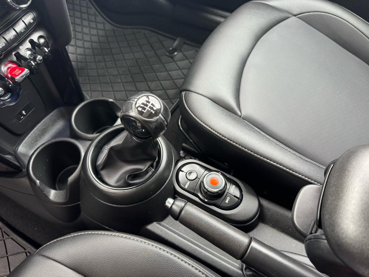 MINI Hardtop 2 Door Cooper FWD 2021