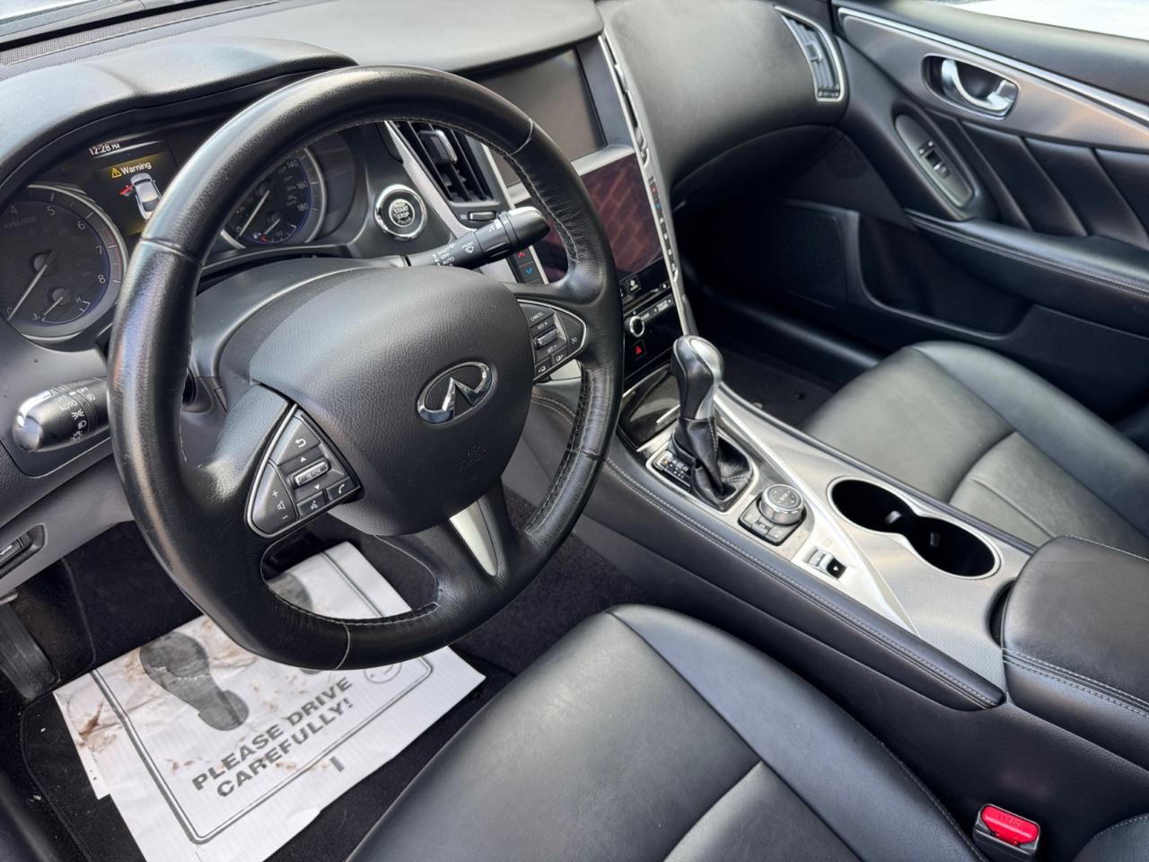 Infiniti Q50 2.0t AWD 2017