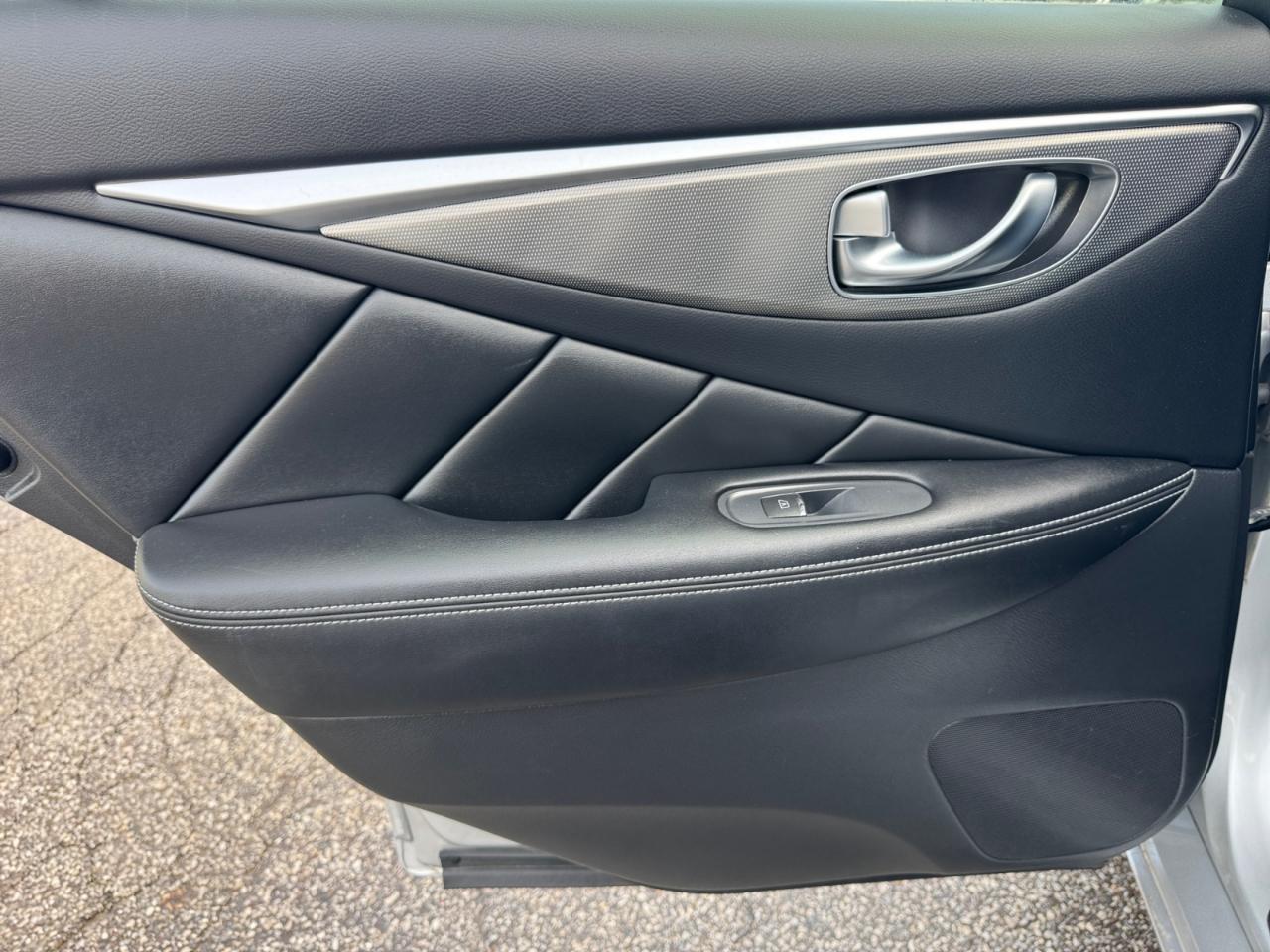 Infiniti Q50 2.0t AWD 2017