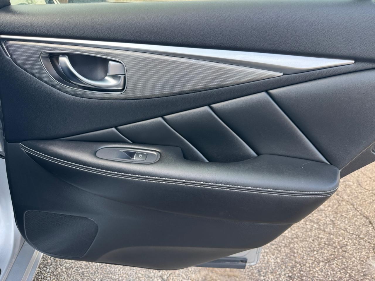 Infiniti Q50 2.0t AWD 2017