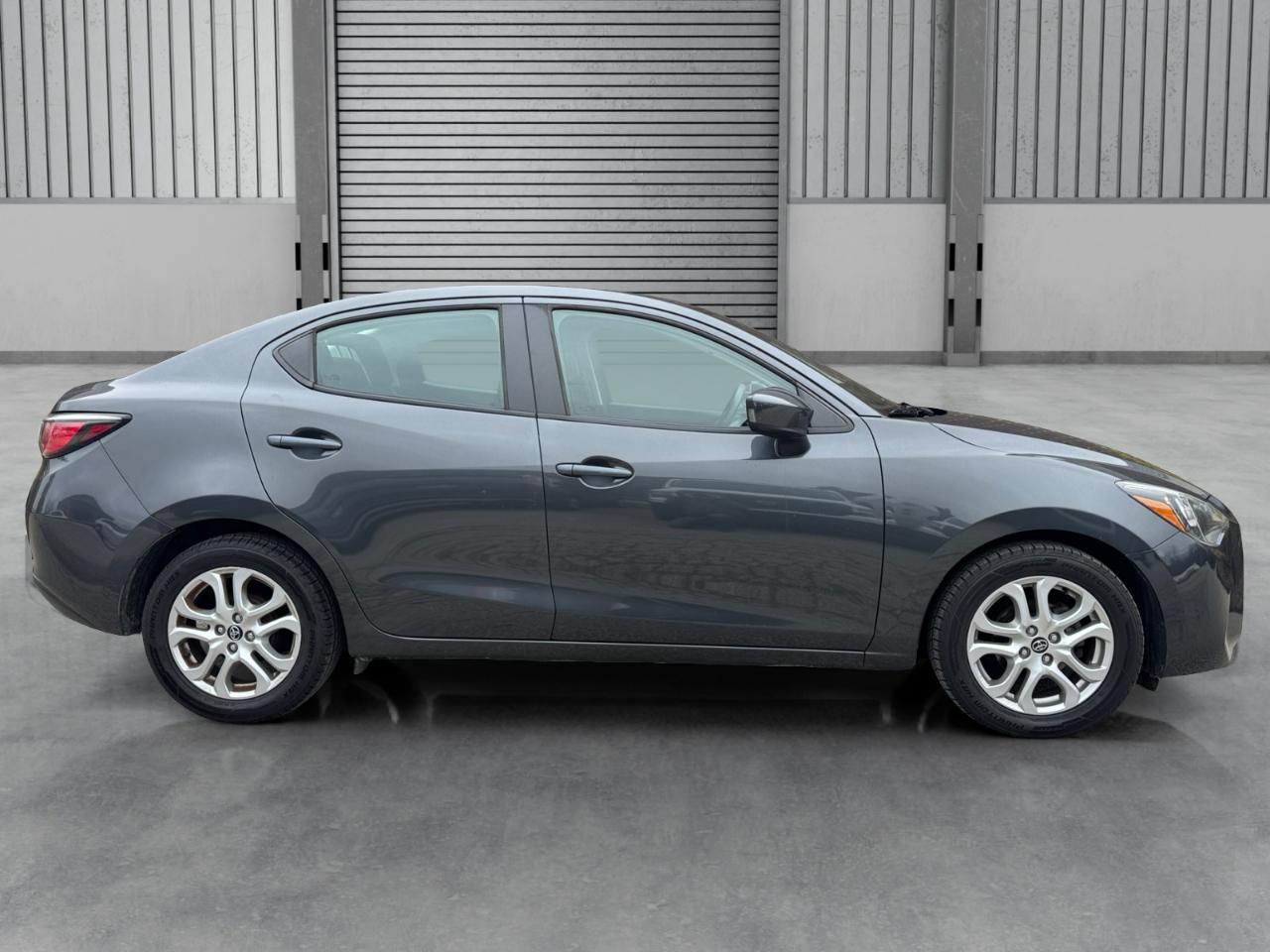 Toyota Yaris iA Auto (Natl) 2018