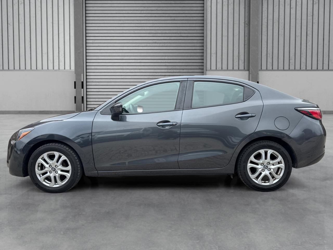 Toyota Yaris iA Auto (Natl) 2018