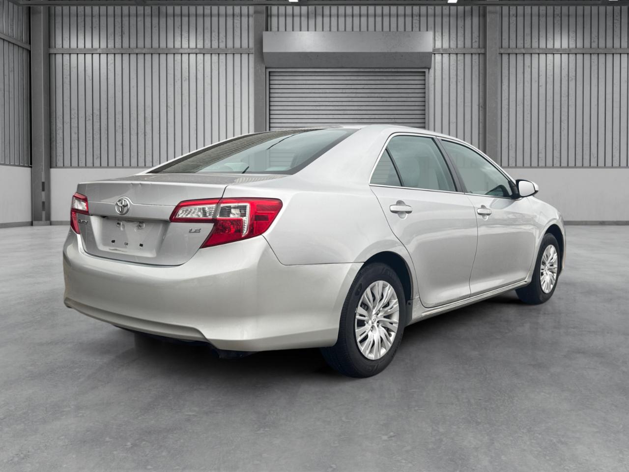 Toyota Camry 2014.5 4dr Sdn I4 Auto LE (Natl) 2014